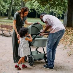 Best Sale ❤️ ABC Design Kombi-Kinderwagen Vicon 4 - inkl. Babywanne & Sportsitz mit XXL Zubehörpaket - Classic Edition - Pine - Collection 2023 😀 -Pushchairs Shop abc design kombi kinderwagen vicon 4 inkl babywanne sportsitz mit xxl zubehorpaket classic edition pine 12003982302 zamboo d2